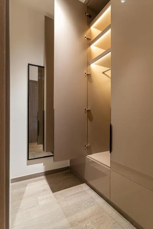 The Rixx Fancy Apartment In The Heart Of D1 With Infinity Pool, Skyline Gym, Sauna, Jacuzzi Ho Chi Minh City